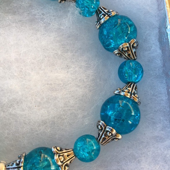 Blue Glass Bead Elastic Bracelet - Picture 4 of 4